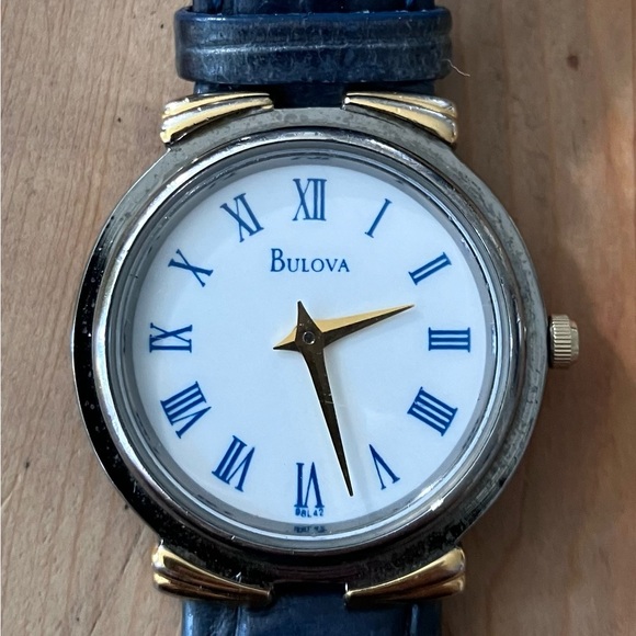 🔋Bulova Watch bleu gold vintage - Picture 1 of 7
